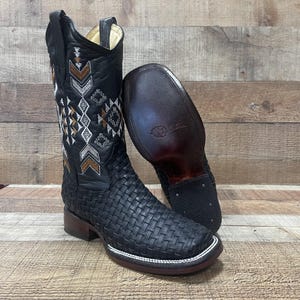 Big Boys Cowboy Boots Youth Genuine Leather Square Toe Boots Handwoven Black Bota vaquera para nino Grande Est. 862 Petatillo Tejida a Mano