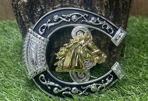 Engraved Silver Horseshoe & Gold Horse Western Belt Buckle  display picture 1