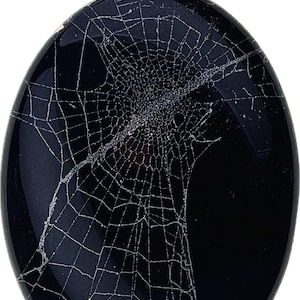 Collar con colgante de telaraña y flores