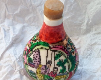 Vintage 1950s Hand-Painted Chinese Porcelain Snuff Bottle – Miniature Macau Collectible