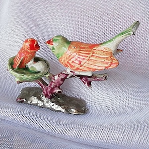 Vintage Miniature Porcelain Bird Figurine - Hand-Painted Collectible Piece