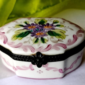 Vintage Limoges Trinket Box: Handbemalte Florale Porzellan Pillendose