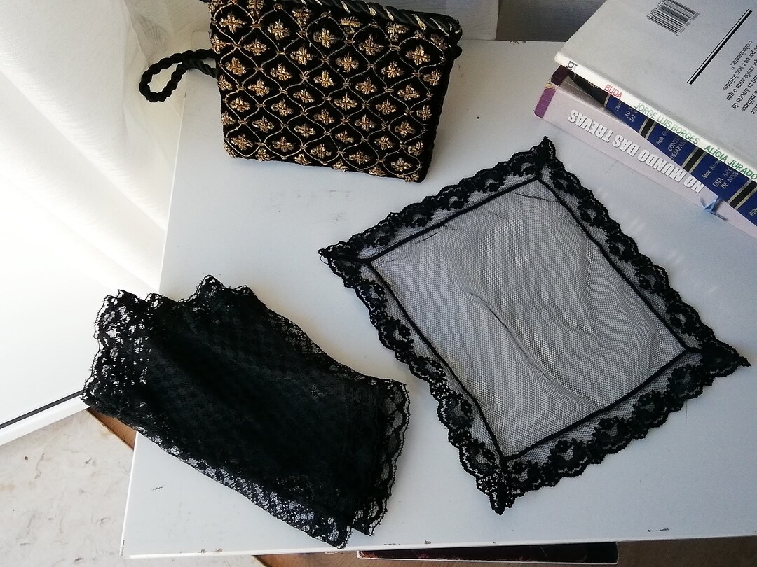 The Bonbon 1920's Pochette Bag - Crème Noir main image 1