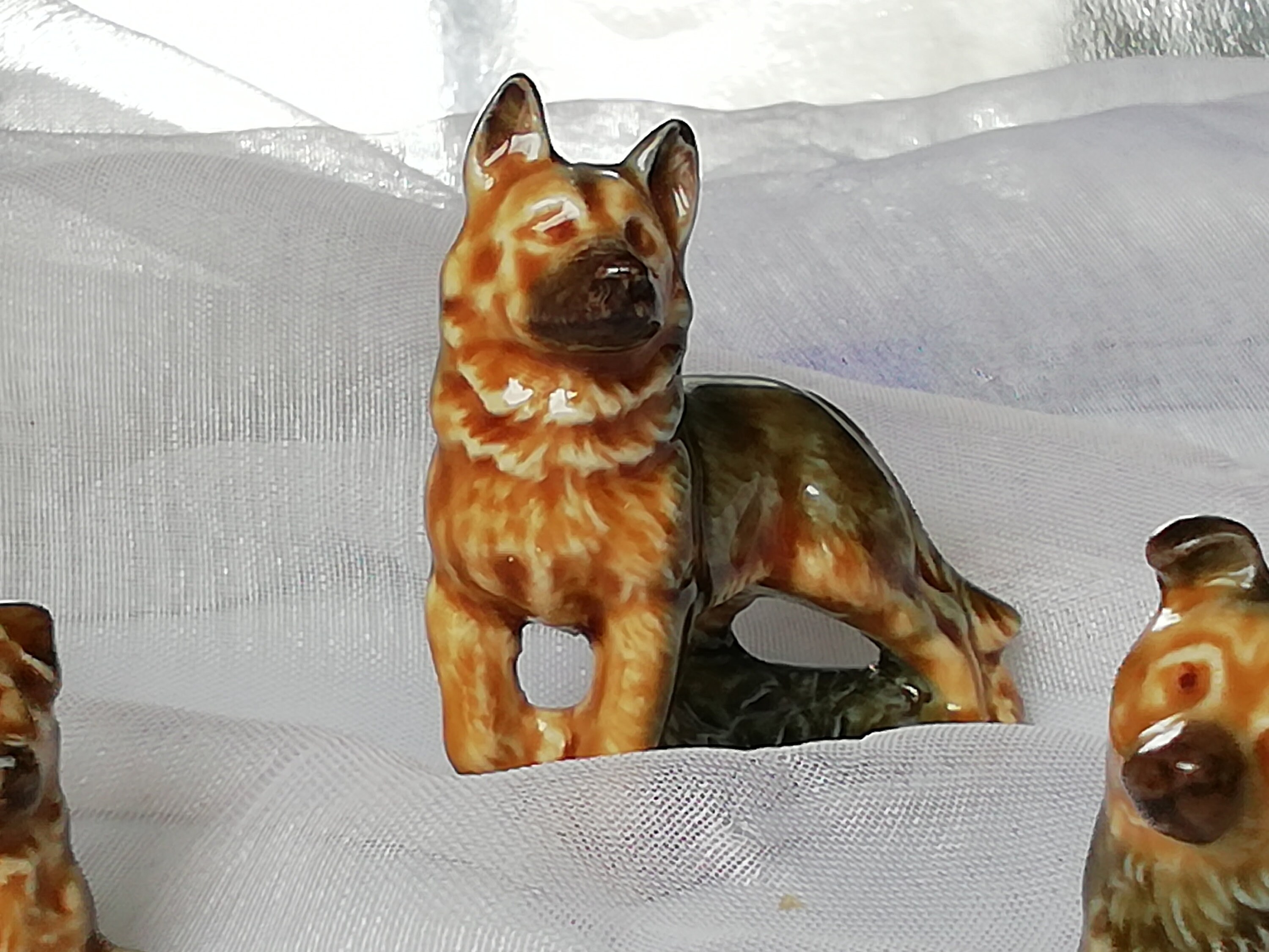 ヴィンテージ犬の置物セット – 1970年代の釉薬をかけた磁器 - Etsy 日本