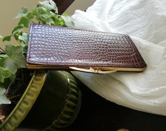 Vintage Engraved Leather Women's Wallet - 1970s Retro Fashion Statement