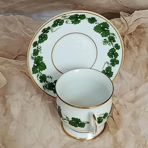 Vintage porseleinen koffiekop: Limited Edition Art Gallery &quot;Porcelain Museum&quot;-collectie