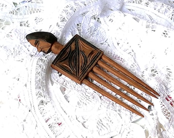 Vintage 1960s African Wooden Comb – Handmade Ethnic Hair Accessory
