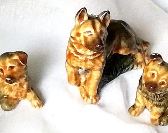 ヴィンテージ セラミック製 犬フィギュア 3体セット 精巧な絵付けと