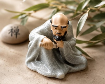Vintage Chinese Shiwan Mud Fisherman Figurine – Hand-Painted Glazed Porcelain