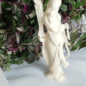 Rare Hand-Carved Chinese Figurine - Exquisite Mid-20th Century Collectible Art