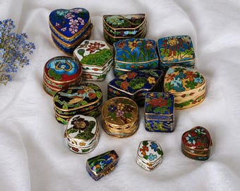 Vintage cloisonné pillendooscollectie handgeëmailleerd brons