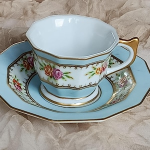 Vintage porseleinen demitasse-beker: mok voor verzamelobjecten