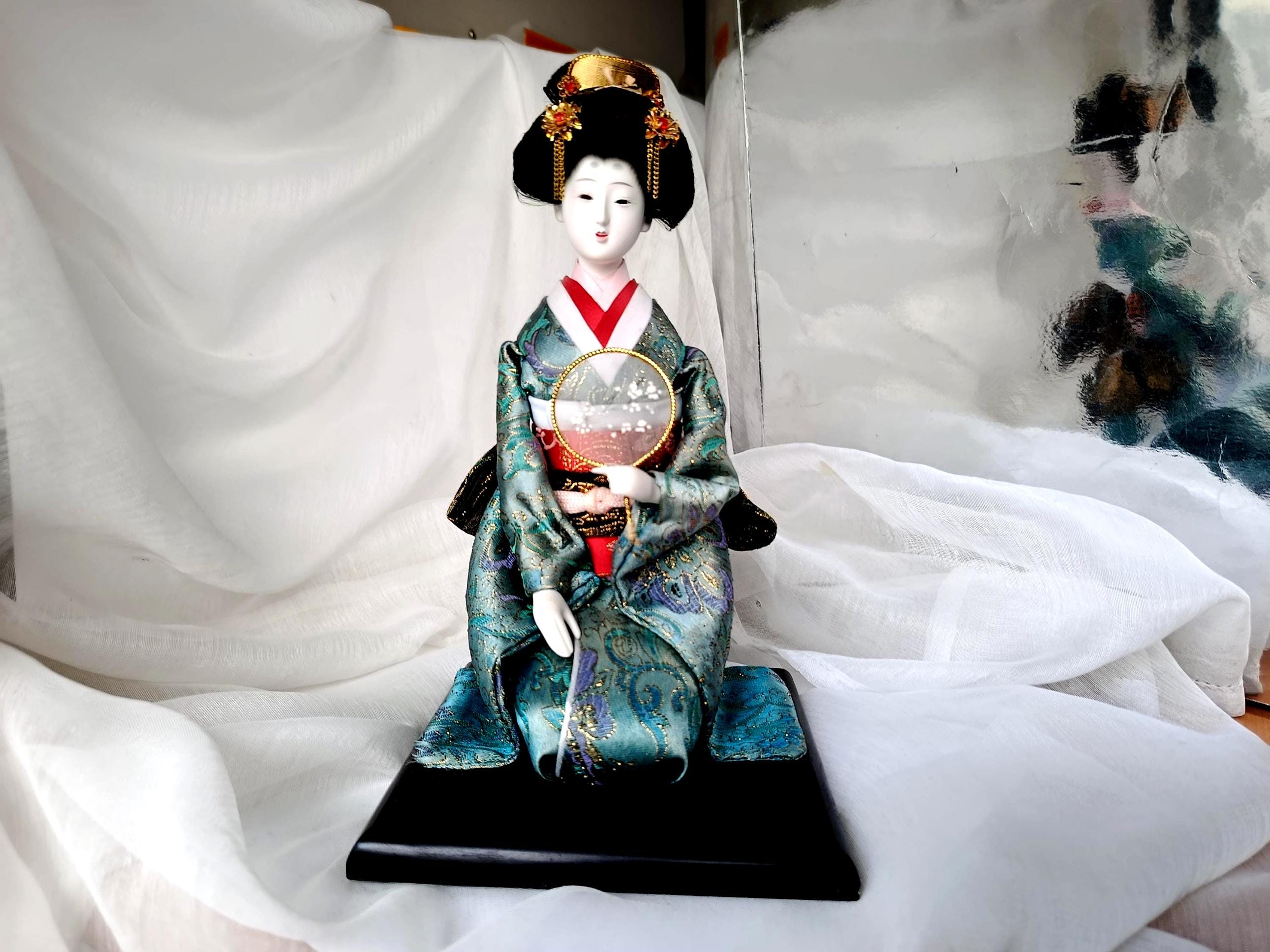 Poupée Japonaise En Porcelaine Peinte à La Main - 30 Cm, Décoration Traditionnelle Style Geisha, Violet