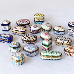 Collectie vintage porselein kunst pillendoosje - geschenkdoos romantische ring