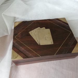 Caja de madera vintage de los años 70 con incrustaciones de bronce: caja de madera hecha a mano para guardar baratijas de estilo retro de mediados de siglo, regalo para coleccionistas