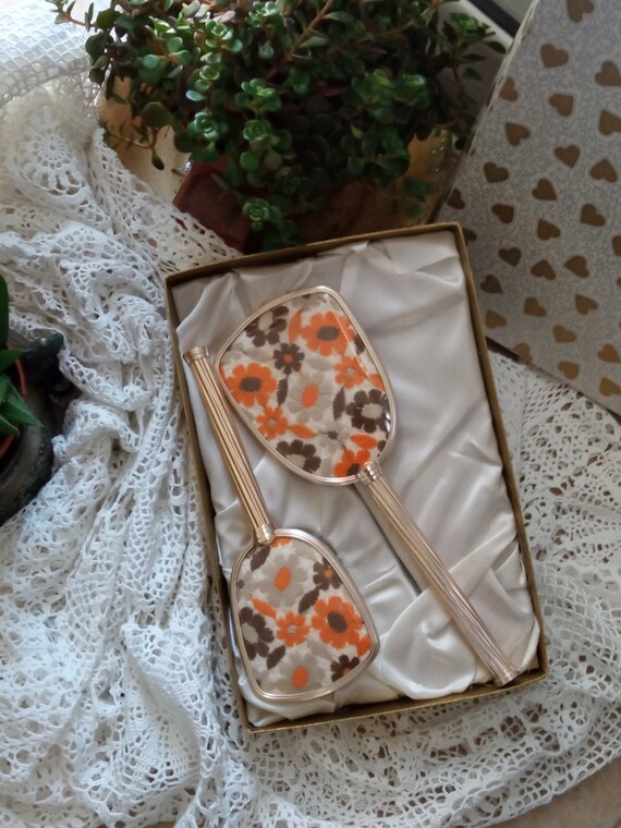 Vintage Hand-embroidered Vanity Mirror, Comb, and Hair Brush  display picture 1