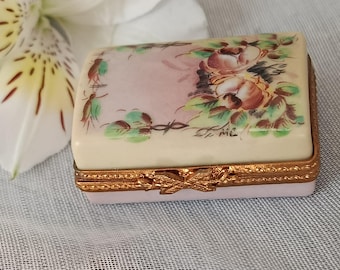 Limoges France Porcelain Pill Box Hand Painted Signed Limited Edition Collectible Ring gift Box