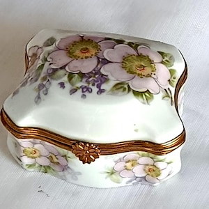 Vintage Limoges Trinket Box: French Porcelain Ring/Pill Box, Floral Design