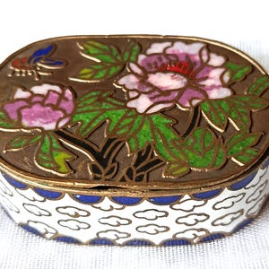 Vintage Chinese Cloisonné Trinket Box Set – Handcrafted Enamel Bronze Apple-Shaped Boxes – 1960s Collectible Jewelry Boxes