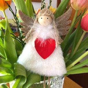 Hanging Angel with Heart, Love Angel, Angel for Mother&#39;s Day, Mother&#39;s Day Gift, Angel Ornament, Angel Figurine Home Decor, Anniversary Gift