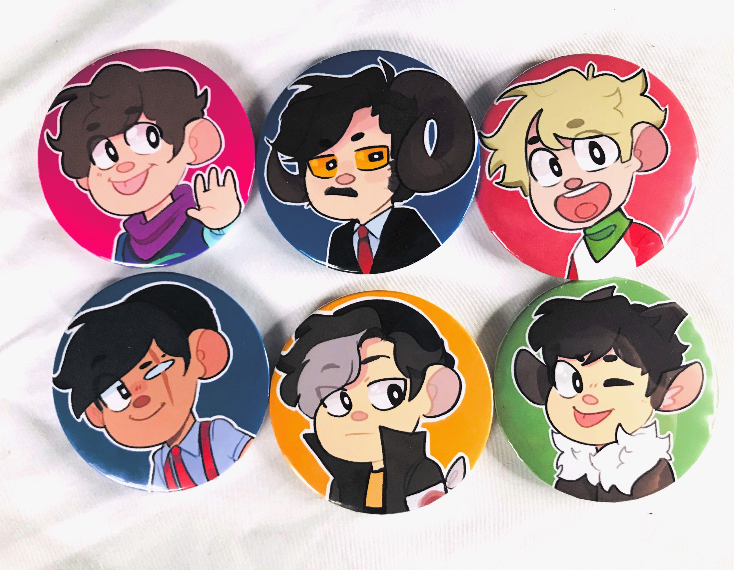 DREAM SMP 2.30" BUTTONS!