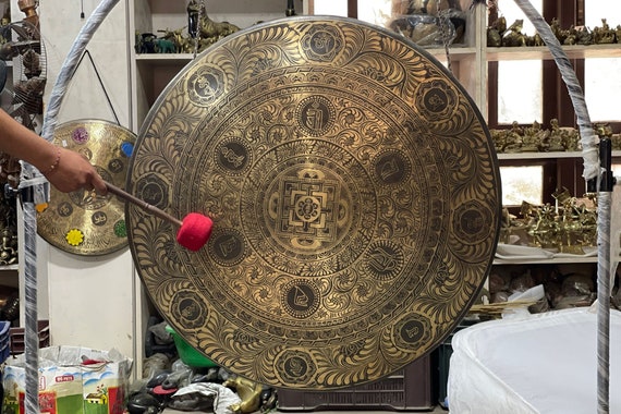 Handmade Tibetan Gong Bell: Sound Healing & Chakra Tuning (50-100cm)