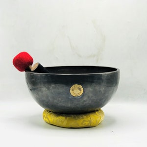 10 inch Special New Design Singing Bowl Handmade in Nepal-Meditation ,Healing, Sound Bath-Tibetan Bowl-Yoga And Relaxation