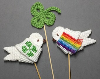 Pattern only, Crochet St Patricks day bird, St Pattys day pdf, Rainbow birdy, Shamrock topper, St Paddys day tiered tray, Keychain birdie