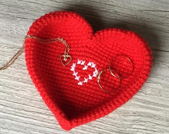 Pattern only, Crochet Valentines Day heart ring dish, Heart Trinket Dish decoration pdf, Ring holder, Jewelry Organizer, Mother's day gift