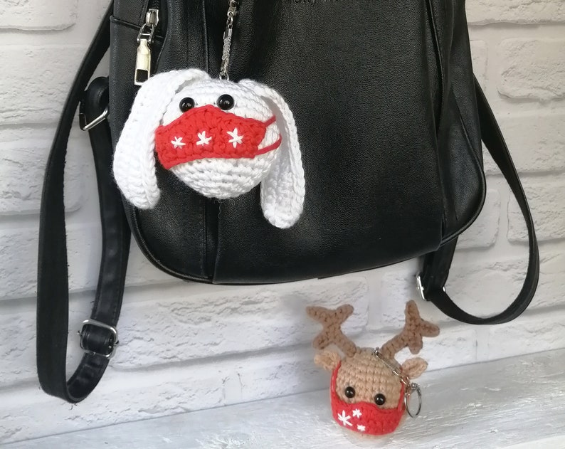 Bunny crochet Hanging Christmas mask ornament 2020 Keyring Key Fob Crochet Soft Keychain Bag charm Christmas gifts for coworkers