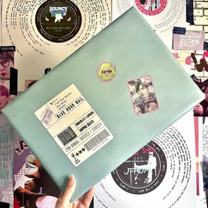 Coffret cadeau TomorrowXTogether Tour || Impressions inspirées des paroles, cartes photo et billet souvenir de la visite