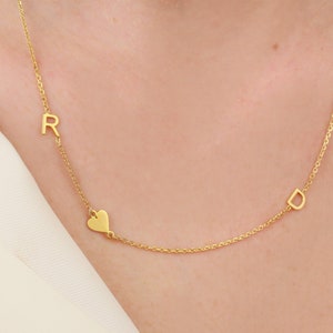 Colar lateral de ouro maciço 14k com inicial, colar lateral personalizado, presente de Natal para ela, presente de dia das mães, presente de Natal