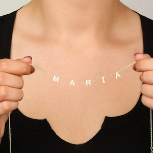 Collar con nombre y letra inicial vertical en oro de 14 k, regalo perfecto para ella, regalo del día de la madre, regalo de Navidad, regalo para esposa.