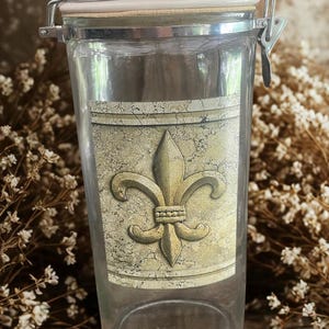 Fleur De Lis Spaghetti Jar, Pasta Canister, French Country Kitchen, Louisiana Themed, Glass Jar with Locking Ceramic Lid, Storage,Mardi Gras