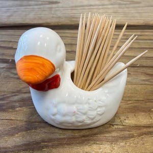 Vintage Duck Toothpick Holder, Grannycore Duck Figurine, Farmhouse Table Accent, Ceramic Small Duck with Res Bow