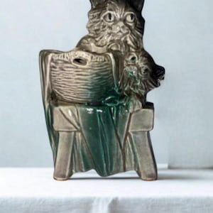 Vintage McCoy Pottery Cat and Kitten Planter - 1950s Mid-Century Modern Ceramic Laundry Basket on Stool - Glossy Green Glaze