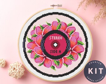 Zestaw do haftu krzyżykowego z motywem kwiatowym z płyty winylowej: rękodzieło w stylu retro
