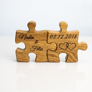 Puzzle 2 Stück Hochzeitsgeschenk Individuelles 3D Geschenk aus Holz für besondere Anlässe mit Gravur Bild 7