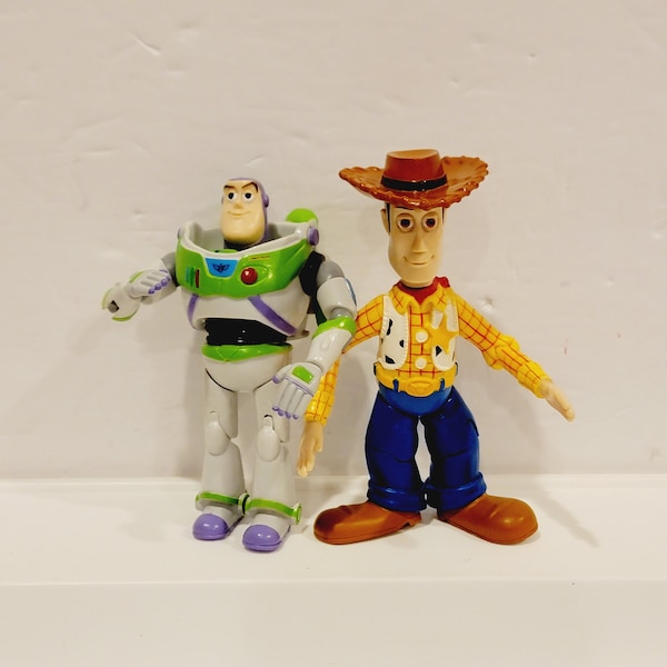 Walt Disney World Disneyland Park Pixar Toy Story Pixar Buzz Woody Magnetic Building Figures