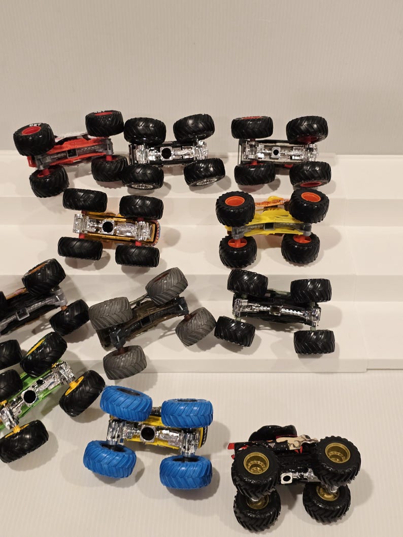 Hot Wheels Diecast Monster Jam Truck Set afbeelding 10