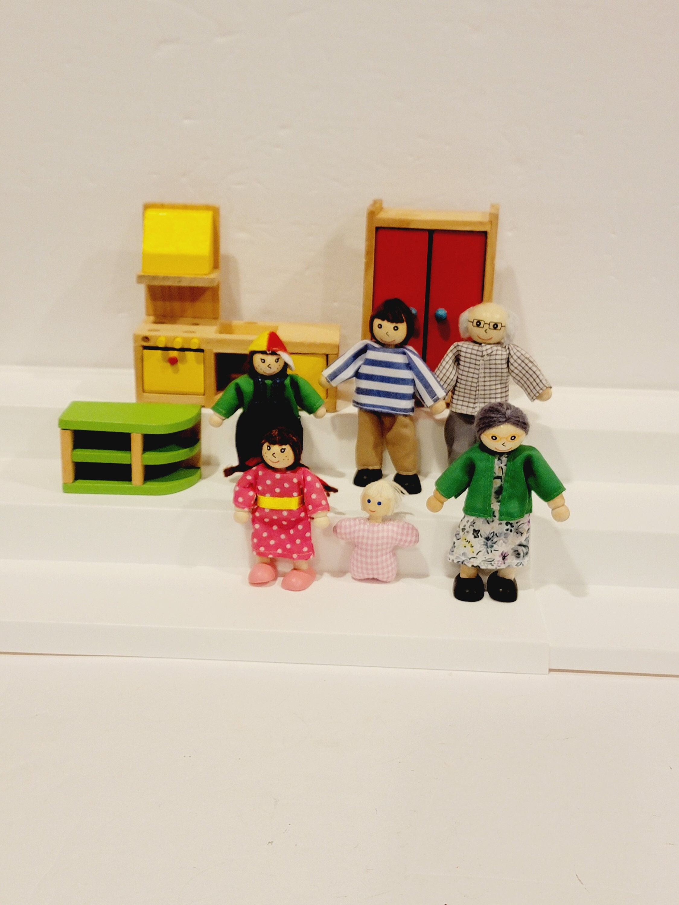 Dragon drew dollhouse outlet