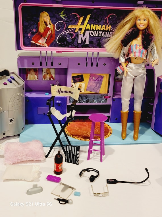 Roupas Barbie 2 Conjuntos Fashion - Presente Crianças 3-8 Anos em