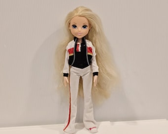 Moxie Girlz Be True Be You Avery Doll Retired