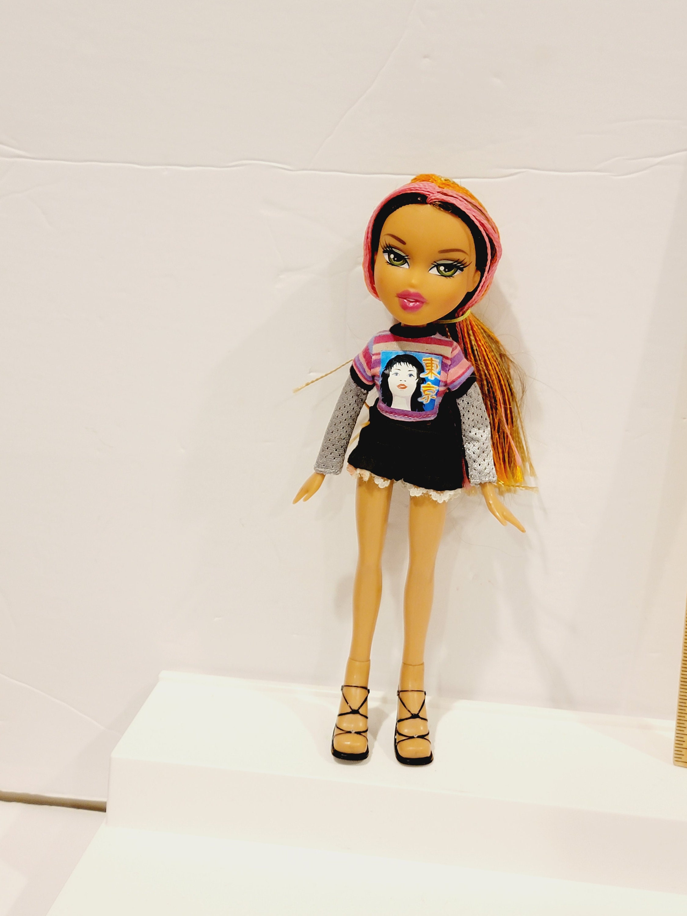 Bratz Tokyo A Go Go Fianna Doll MGA Entertainment Collectible Pretend Play  Toys