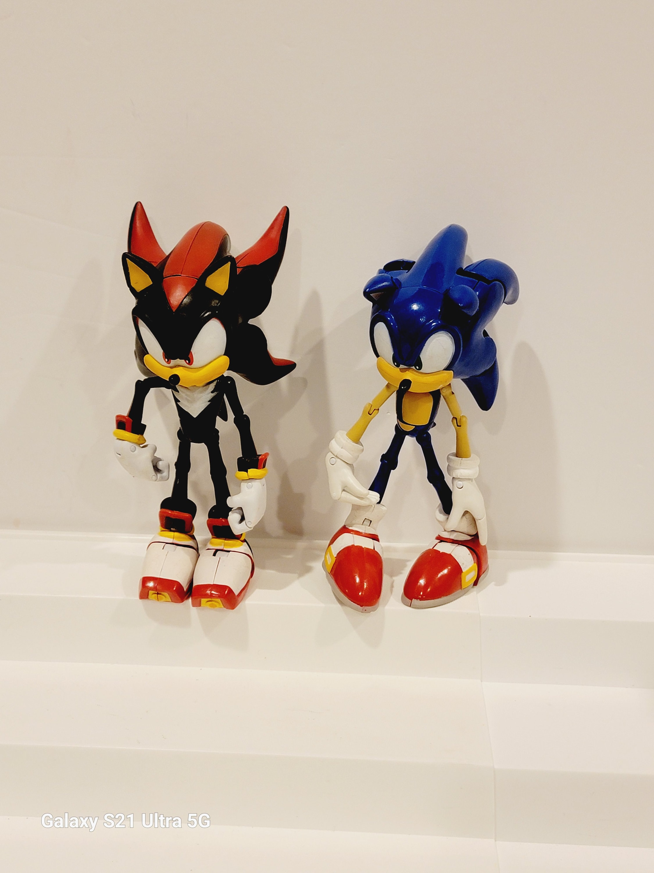 Super Poser SUPER Sonic The Hedgehog Action Figure com 25 pontos  articuláveis - Arte em Miniaturas