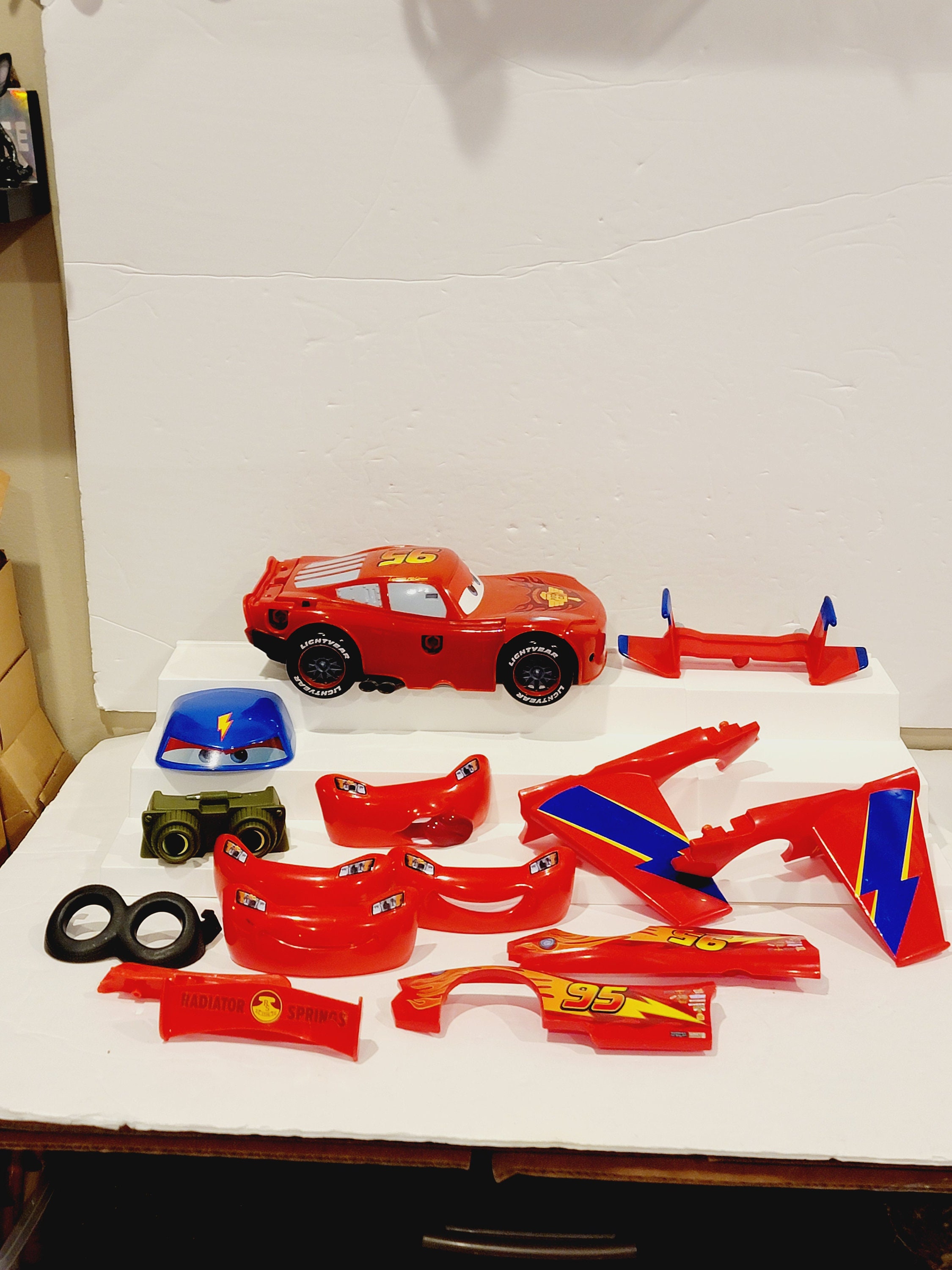 Pixar Cars Design and Drive Lightning McQueen