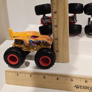 Hot Wheels Diecast Monster Jam Truck Set afbeelding 13