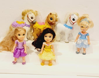 Disney Royal Petite Princess Dolls and Pony Set