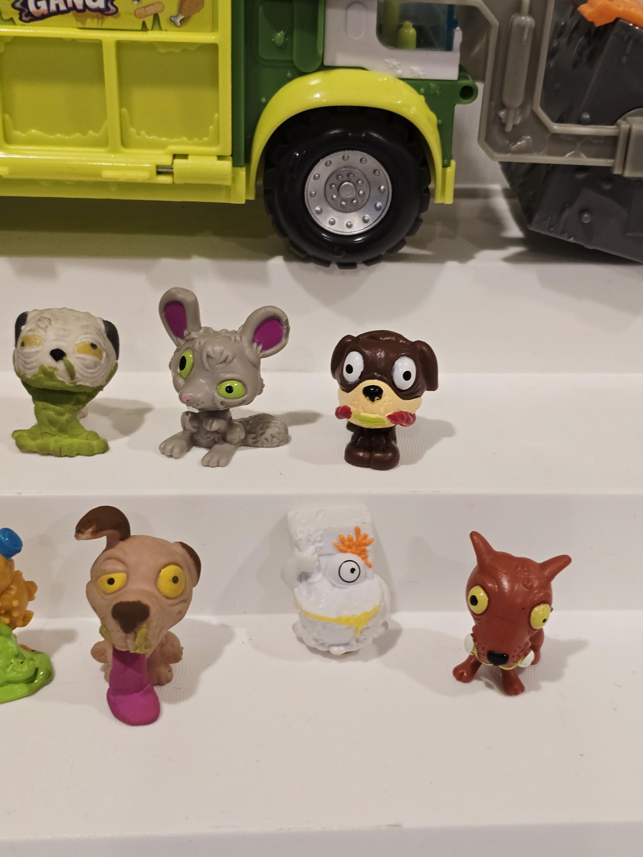 The Grossery Gang the Putrid Power Muck Chuck Garbage Truck Car