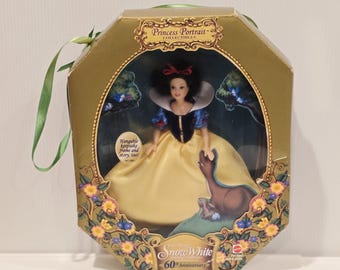Snow White Princess Portrait Collectible Walt Disney 60th Anniversary Doll